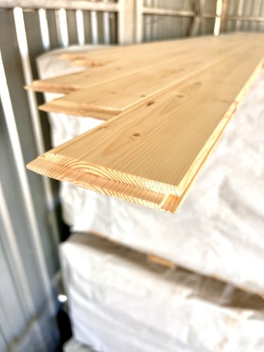 12x96 Skandináv Borovi fenyő lambéria "pálcikás" mintájú, "B" minőség