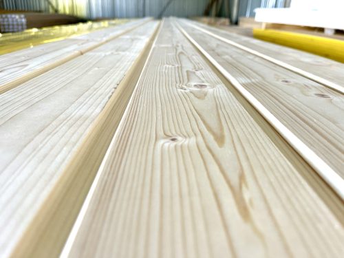 14x120 Lucfenyő lambéria, B minőség (hossztoldós)