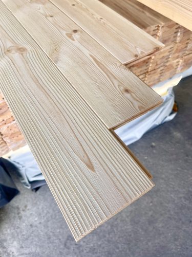 15x120 Svéd Borovi, rusztikus felületű lambéria B minőség