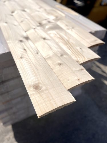 22x145 Északi Lucfenyő Hajópadló Rönkház profil B minőség